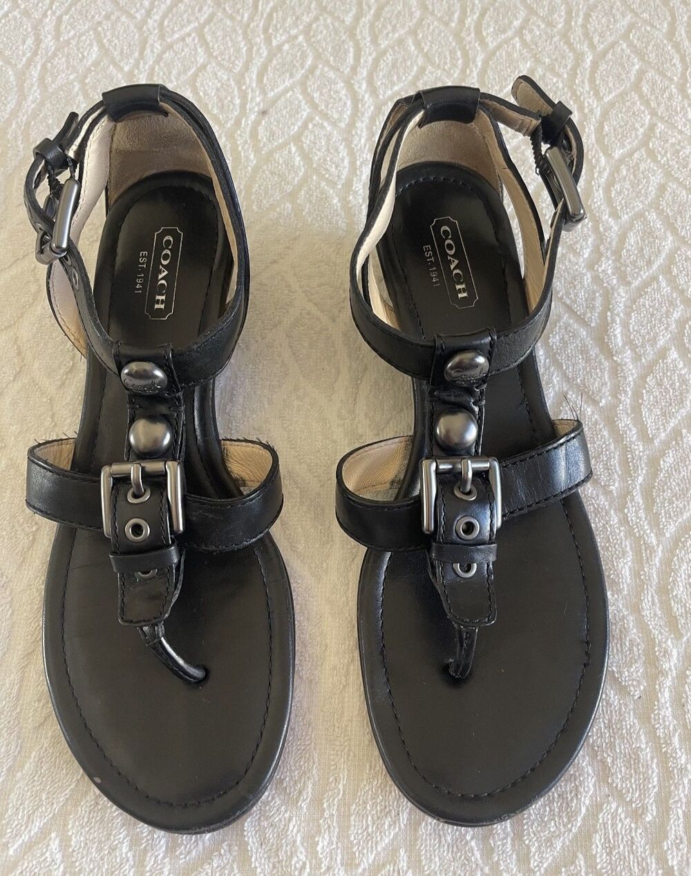 COACH Sz 6.5 Victoria Thong Sandals Black Leather T-Strap Silver-Toned Hardware
